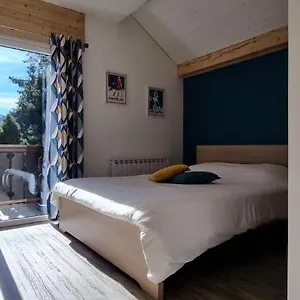 Mont Bivouac, Chambre,entree Et Sdb Privee,balcon Vue Mtblanc Maison d'hôtes
